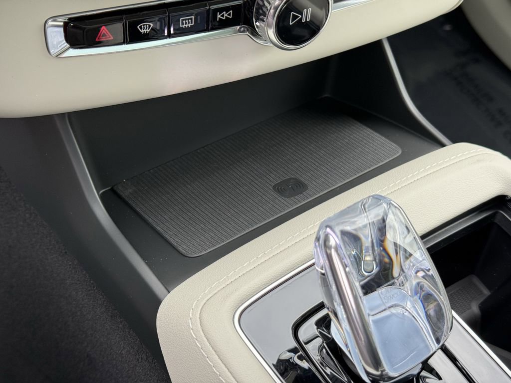New 2026 Volvo XC90 B6 Ultra image 23