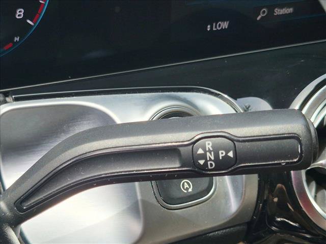 Used 2023 Mercedes-Benz GLB 250 image 12