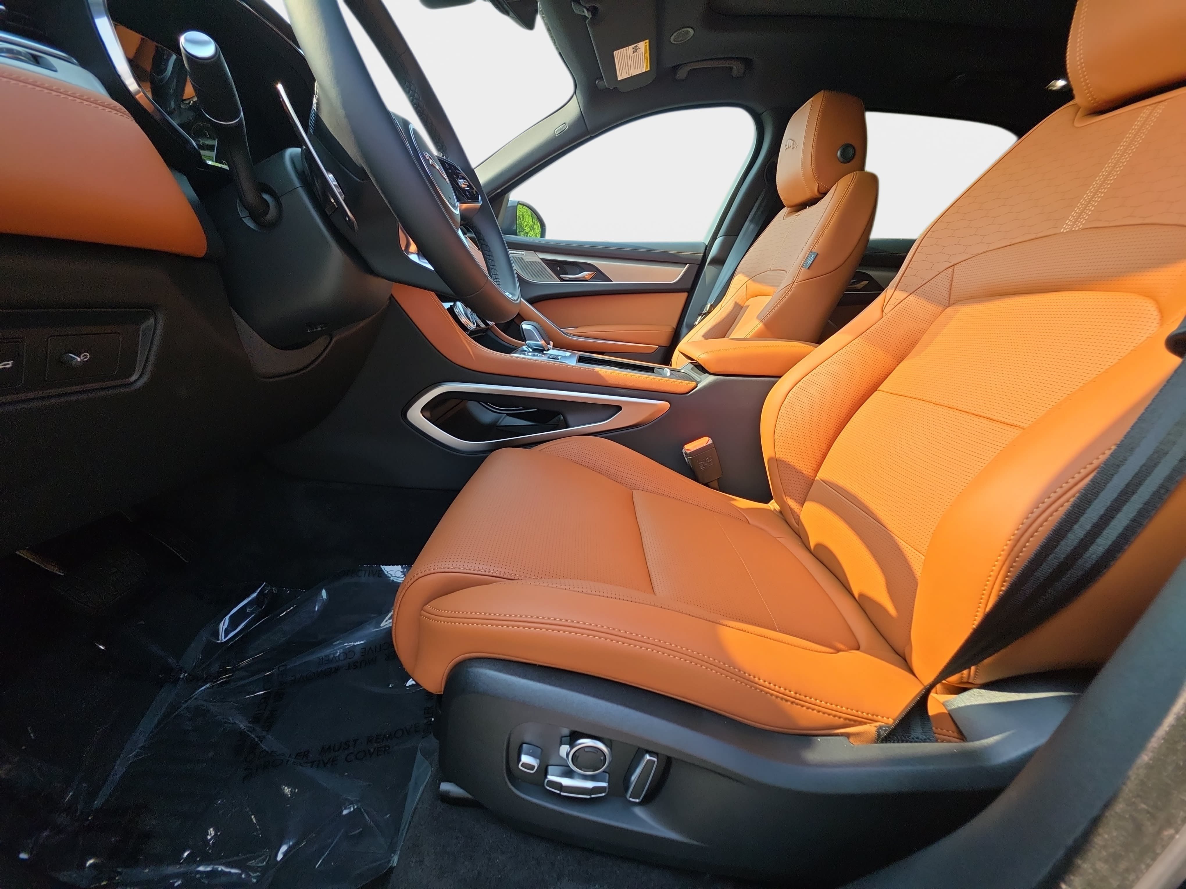 New 2026 Jaguar F-PACE R-Dynamic S AWD/4WD image 15