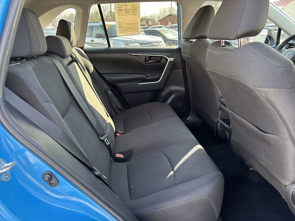 Used 2019 Toyota RAV4 LE image 25