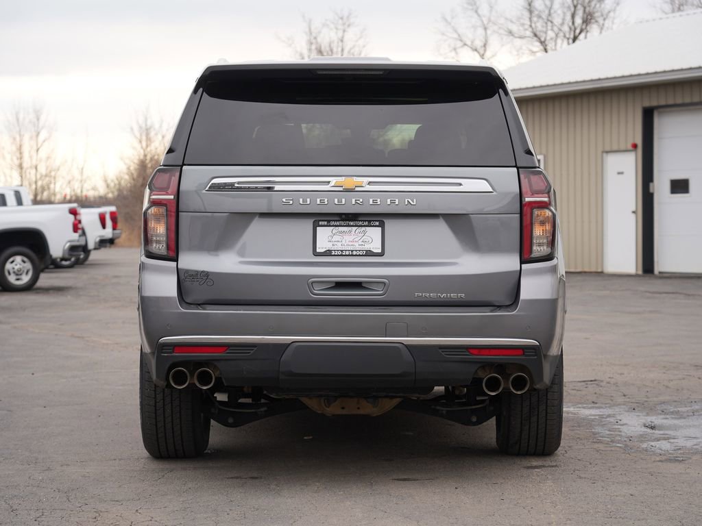 Used 2021 Chevrolet Suburban Premier w/ Premium Package image 4