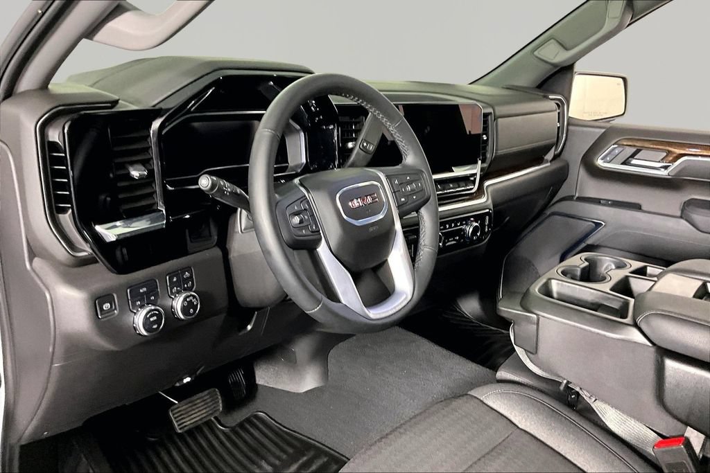 Certified 2024 GMC Sierra 1500 SLE w/ Preferred Package AWD/4WD image 17