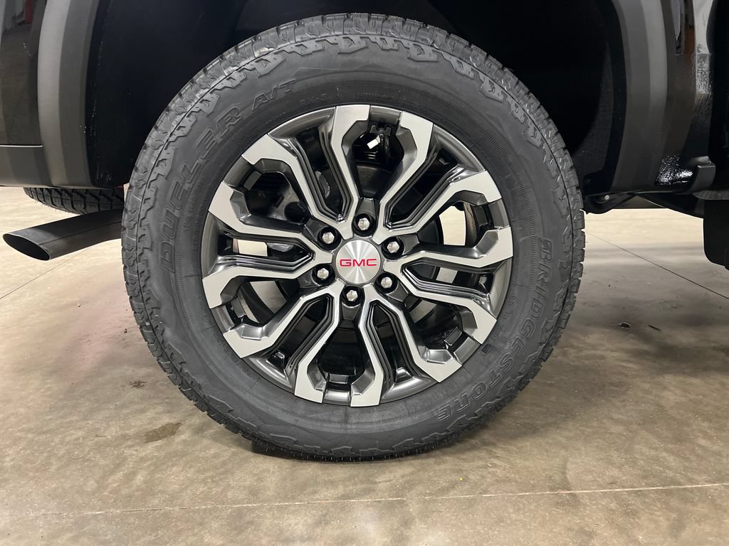 New 2026 GMC Canyon Denali AWD/4WD image 10