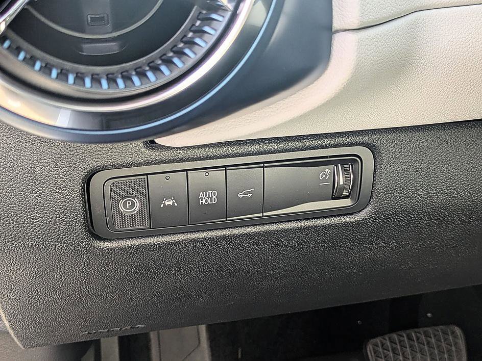 New 2026 Chevrolet Equinox EV LT FWD image 16