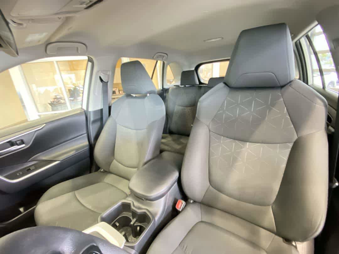Certified 2025 Toyota RAV4 XLE AWD/4WD image 14