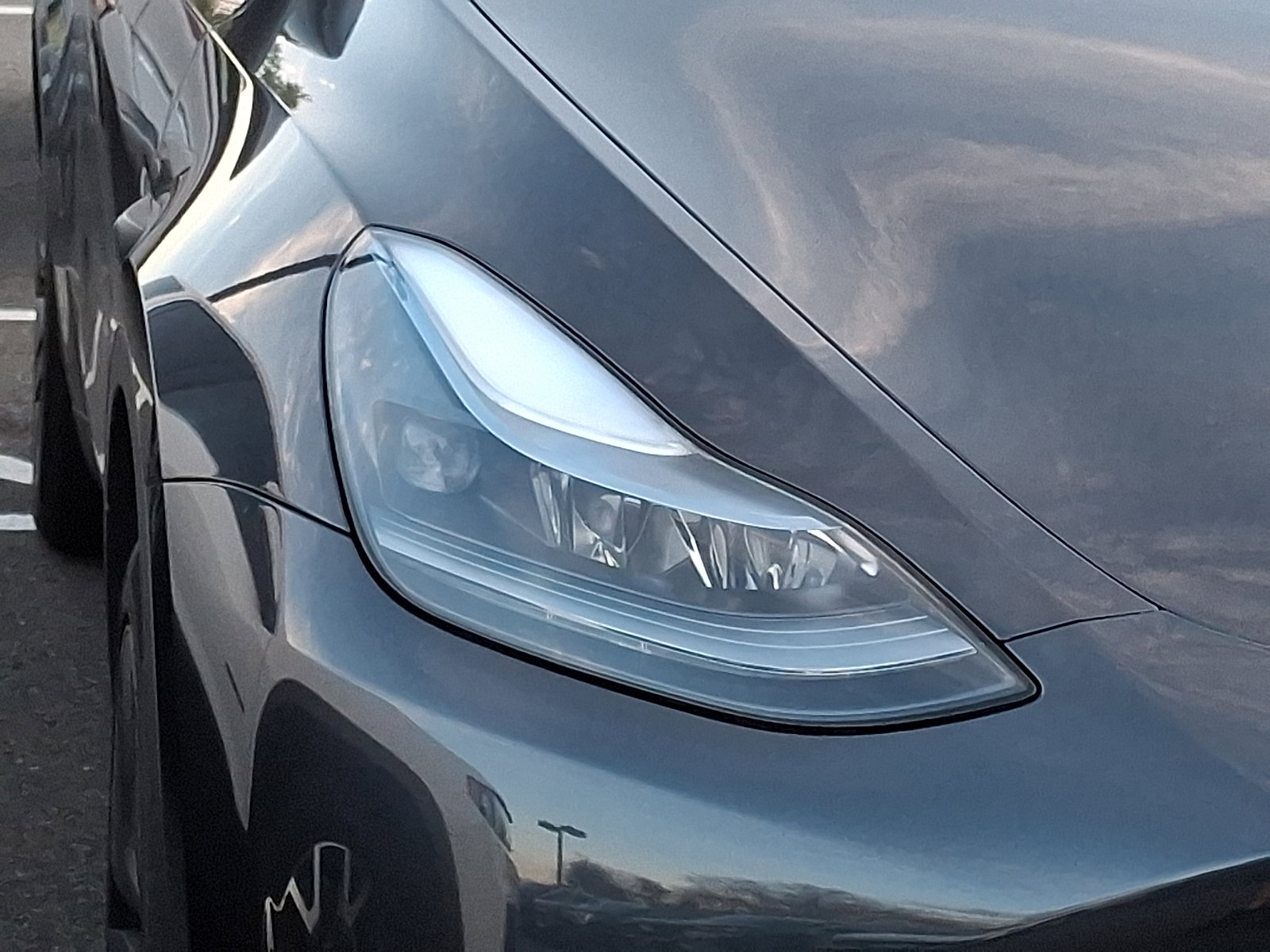 Used 2024 Tesla Model Y Long Range image 9