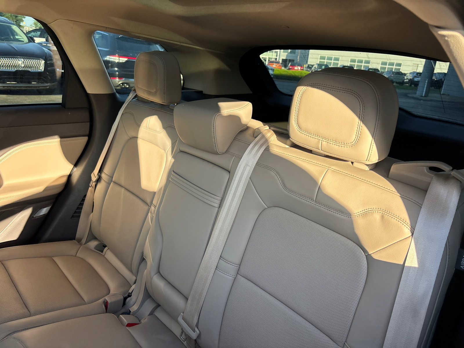 Used 2022 Lincoln Corsair AWD w/ Premium Package image 25