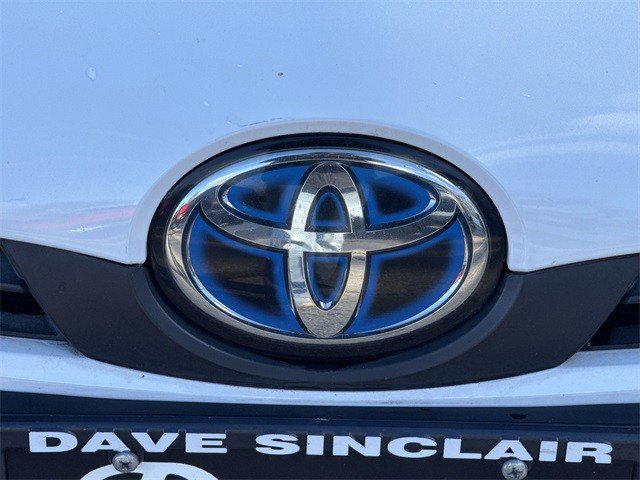 Used 2022 Toyota Prius LE image 32