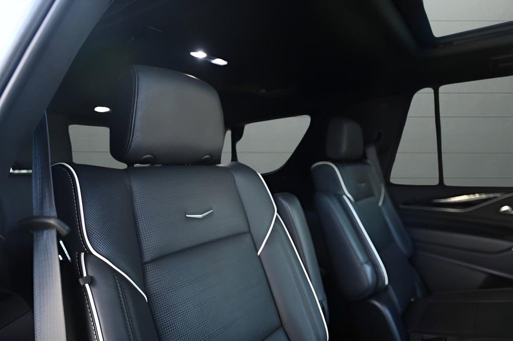 Used 2021 Cadillac Escalade Sport image 32