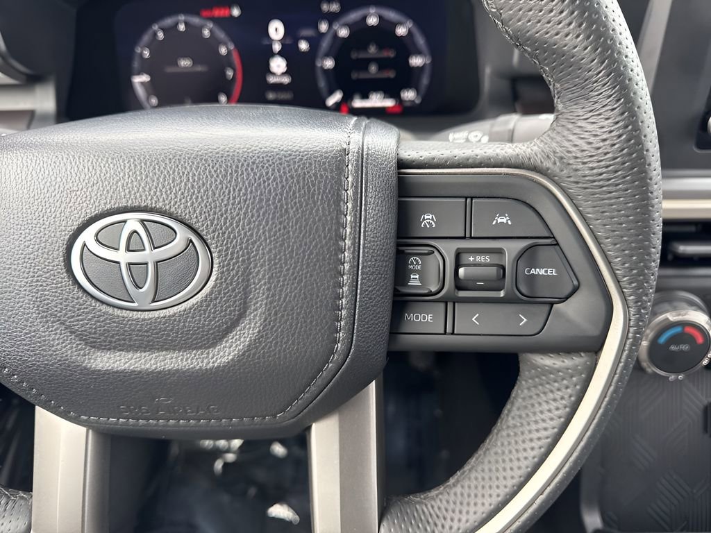 Used 2025 Toyota Tacoma TRD Off-Road image 14