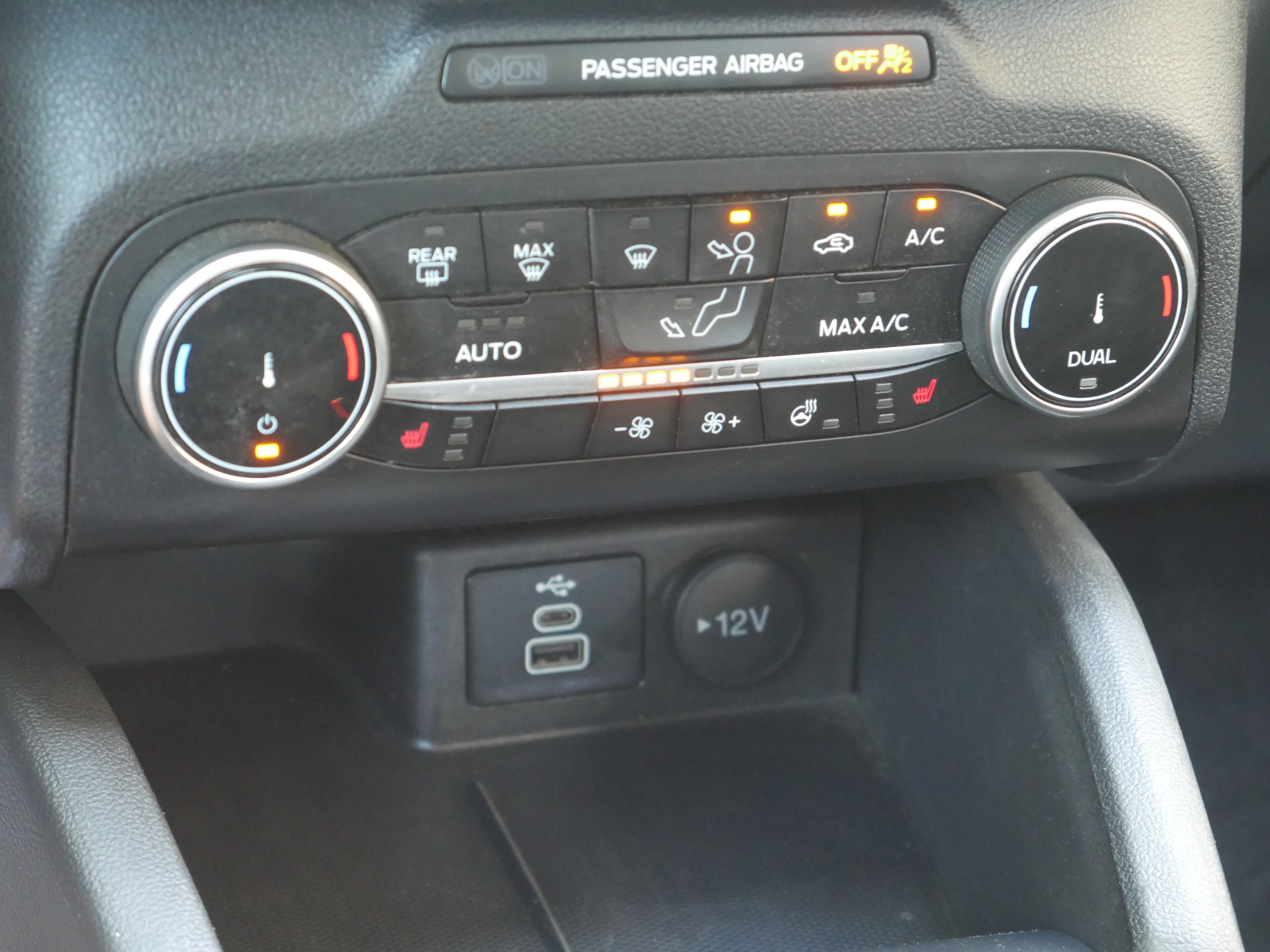 Certified 2024 Ford Escape Active AWD/4WD image 13