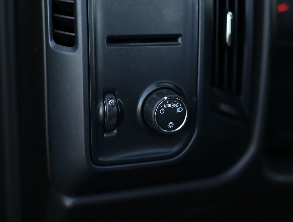 Used 2014 Chevrolet Silverado 1500 W/T w/ Trailering Package image 10