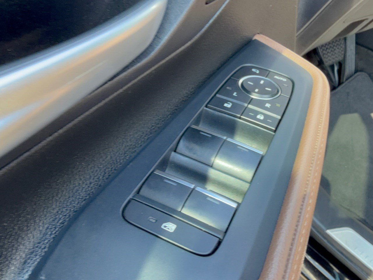 Used 2024 Toyota Grand Highlander AWD image 15