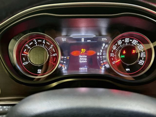 Used 2015 Dodge Challenger SXT RWD image 12