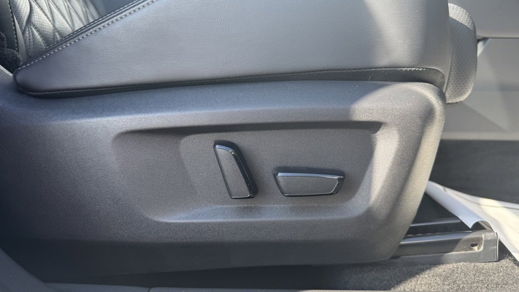 Used 2022 Nissan Rogue Platinum w/ Head-Up Display Package image 20