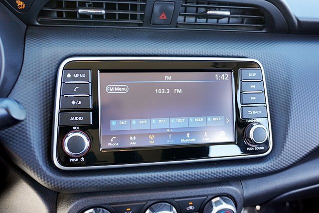 Certified 2024 Nissan Kicks S FWD image 33