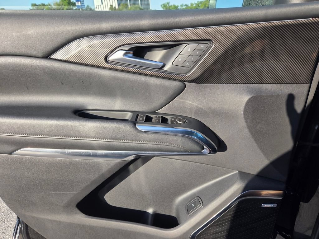 Used 2026 Chevrolet Traverse High Country w/ LPO, Floor Liner Package FWD image 24