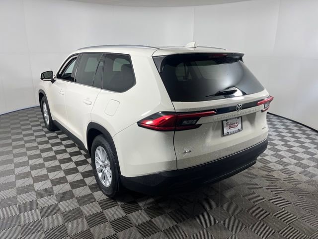 Used 2024 Toyota Grand Highlander XLE image 5