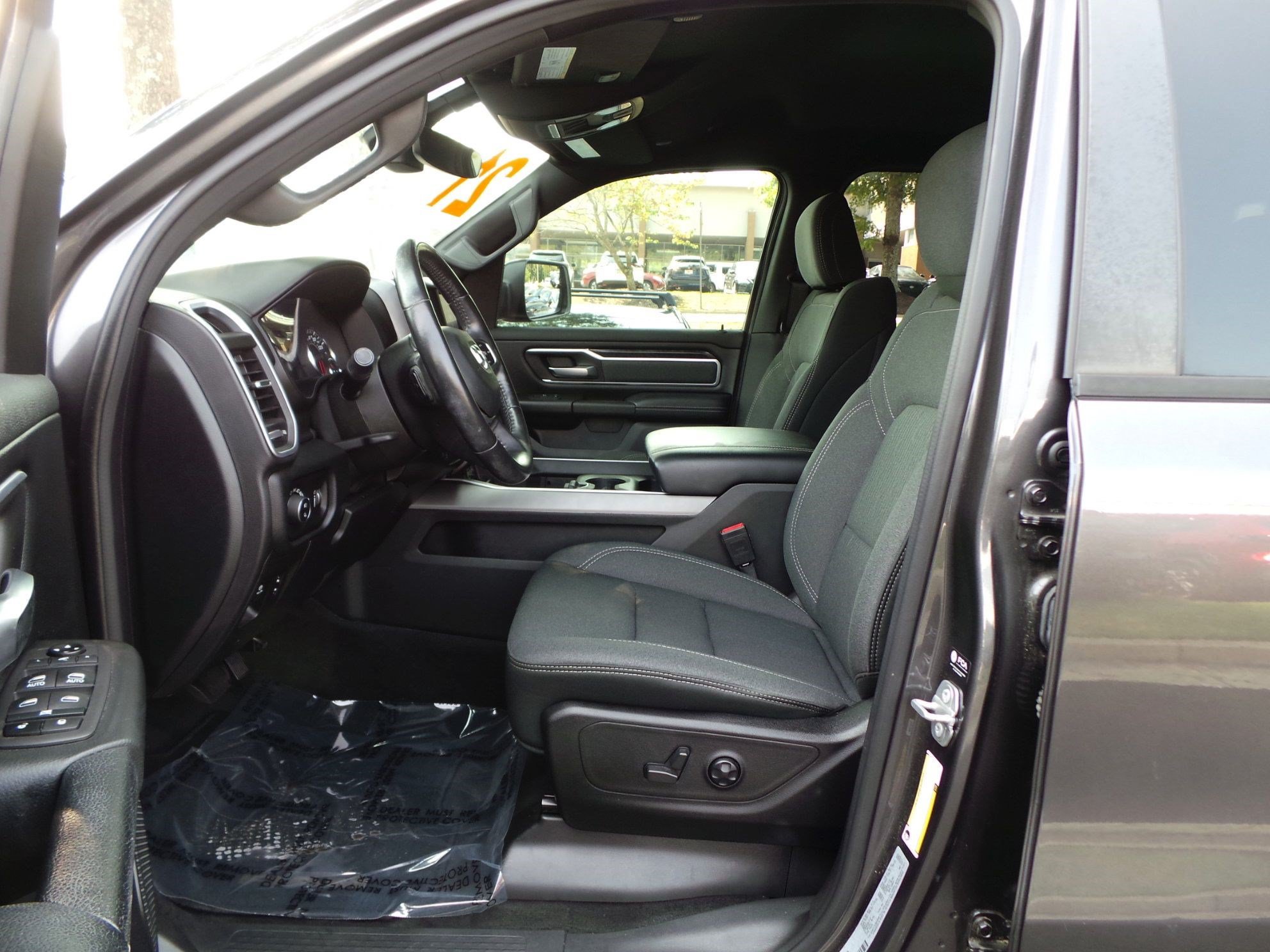 Used 2021 RAM 1500 Big Horn AWD/4WD image 31