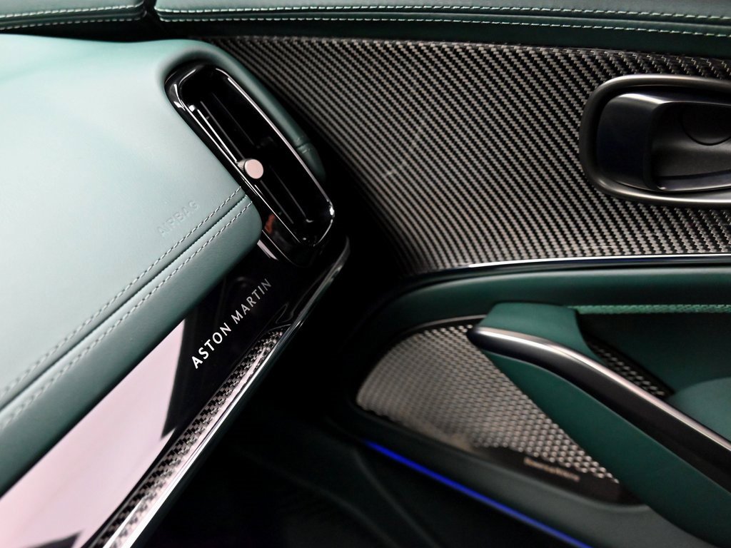 Used 2025 Aston Martin DBX 707 image 26