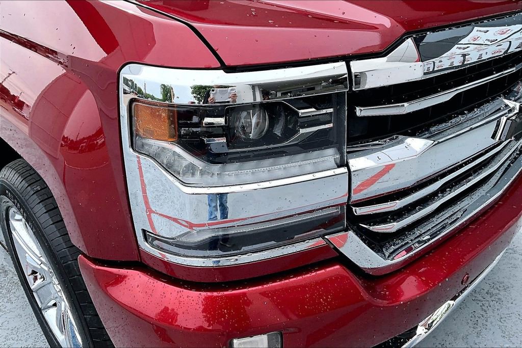 Used 2018 Chevrolet Silverado 1500 High Country AWD/4WD image 30