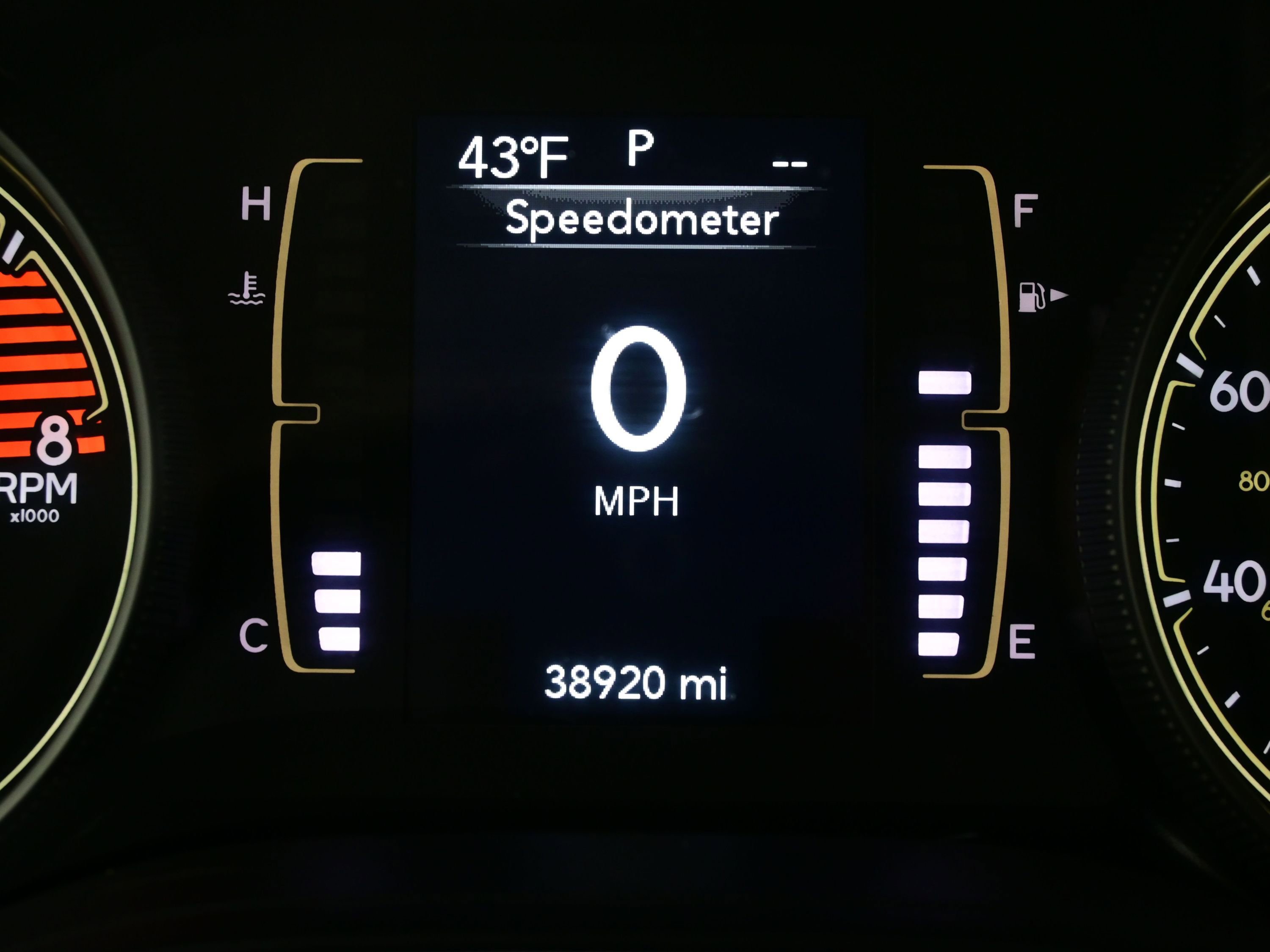 Used 2021 Jeep Cherokee Latitude Lux w/ Mopar Interior Package image 24