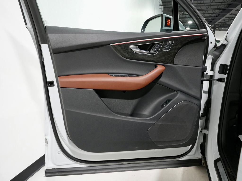 Used 2021 Audi Q7 3.0T Premium w/ Convenience Package image 14