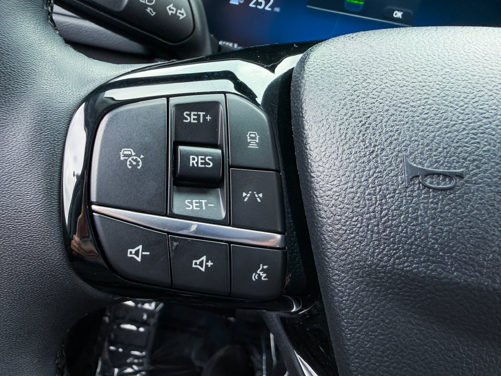 Used 2023 Ford Escape Active w/ Tech Pack #2 AWD/4WD image 30