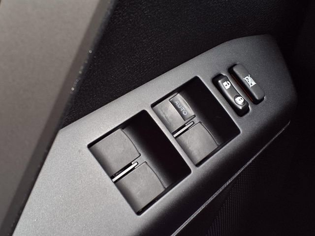 Used 2018 Toyota RAV4 LE image 25