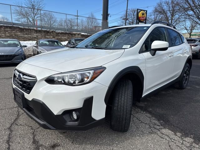 Used 2023 Subaru Crosstrek 2.0i Premium image 3