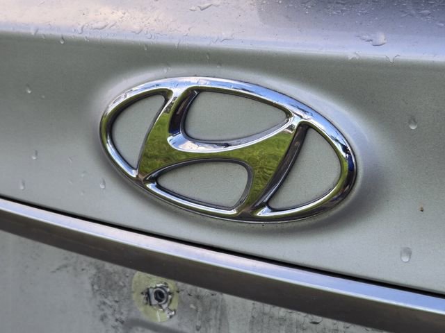 Used 2019 Hyundai Santa Fe SE FWD image 11