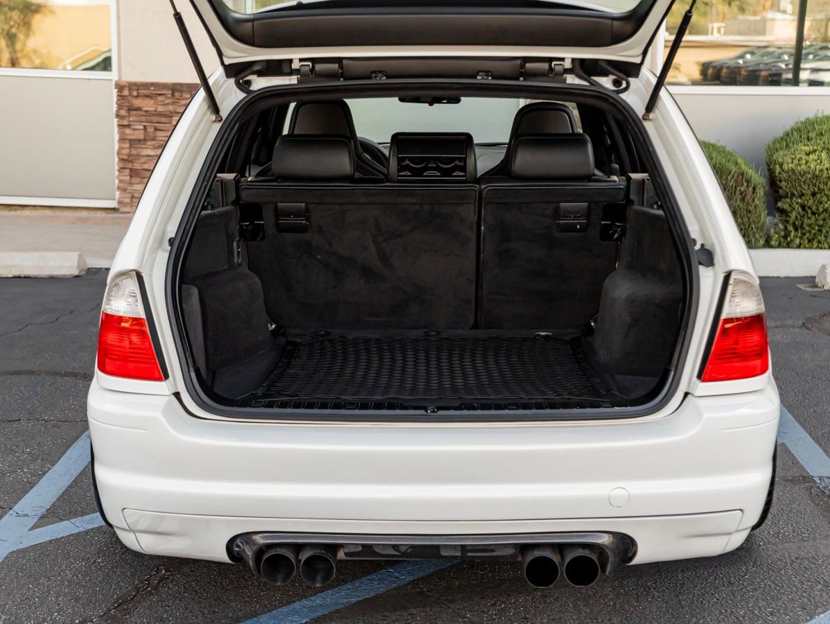 Used 2002 BMW 325i Wagon image 21