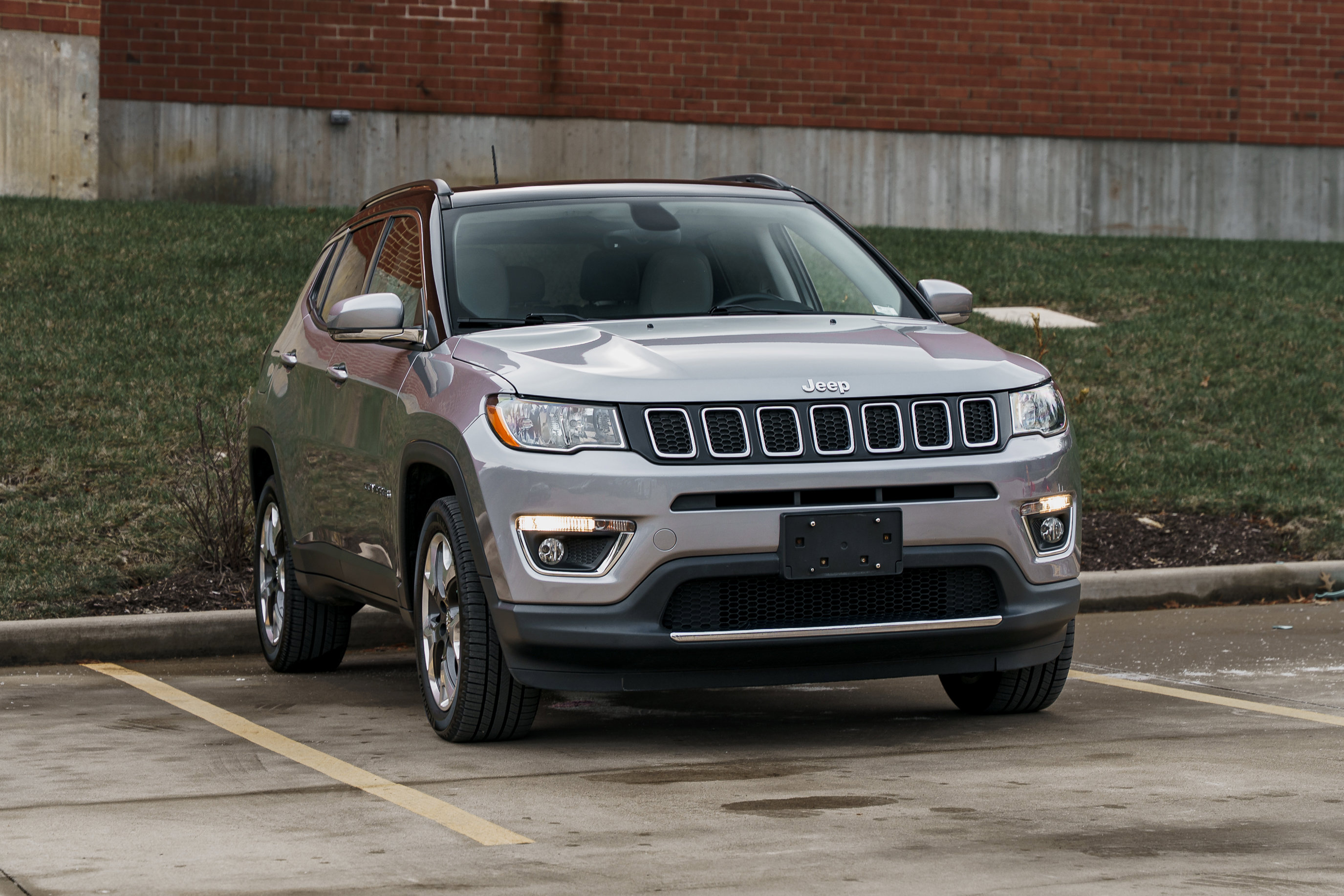 Used 2018 Jeep Compass Limited w/ Trailer Tow Group image 2