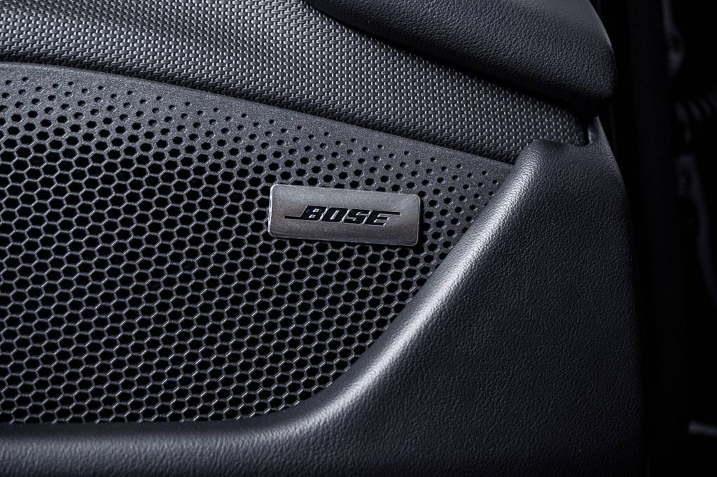 New 2026 Porsche Taycan 4S image 27