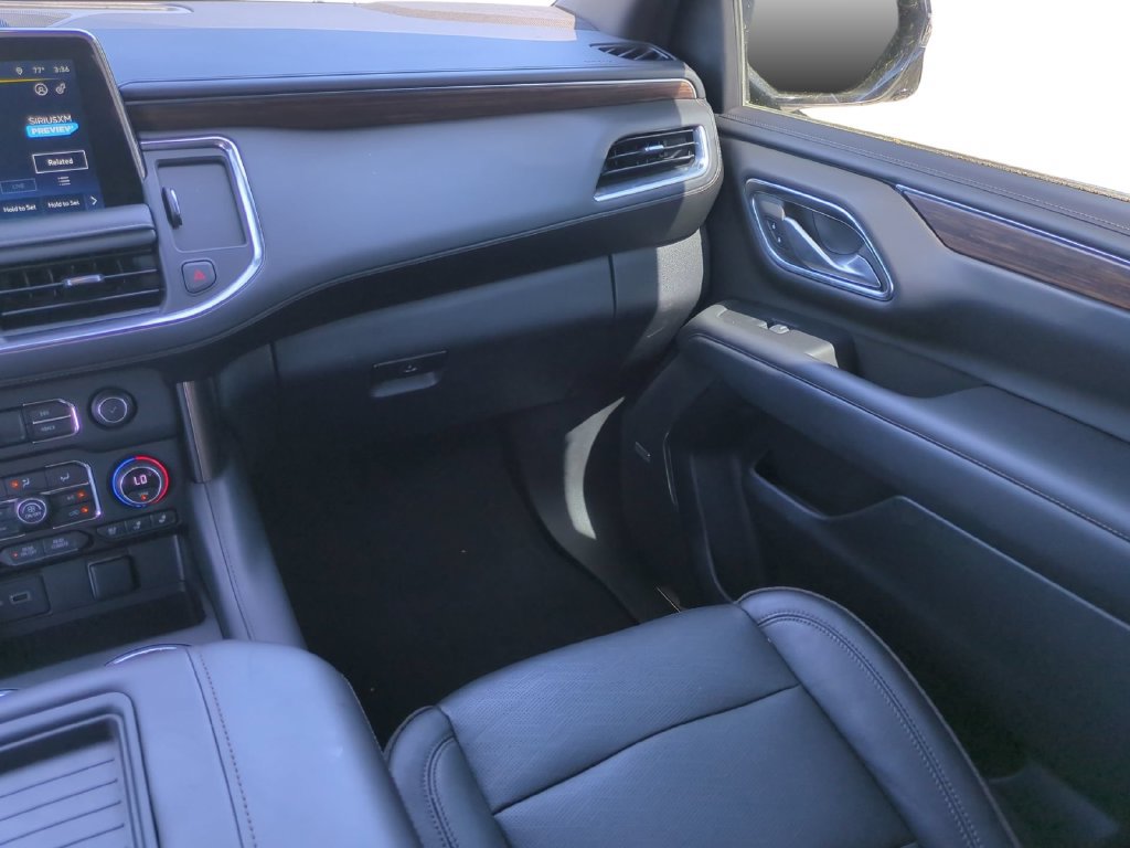 Used 2022 Chevrolet Suburban High Country AWD/4WD image 19