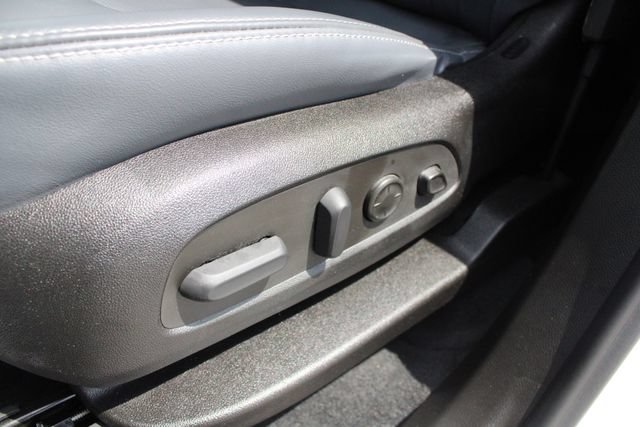 Used 2021 Buick Enclave Premium w/ Sun and Sites Package FWD image 3