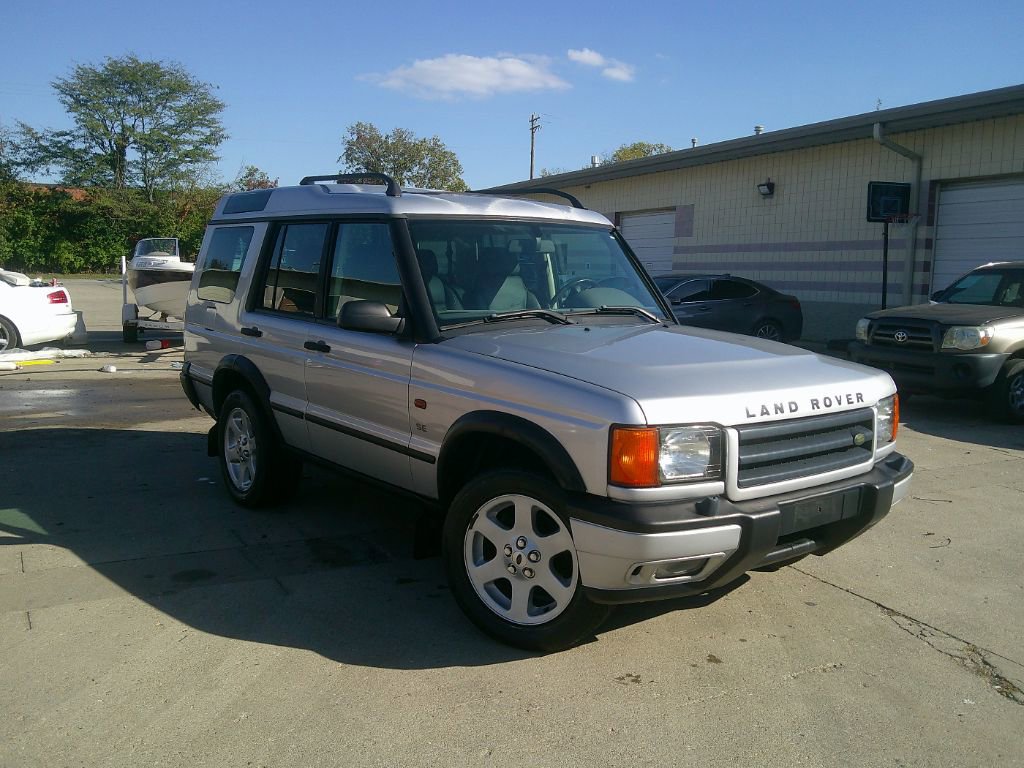 Used 2002 Land Rover Discovery SE image 1