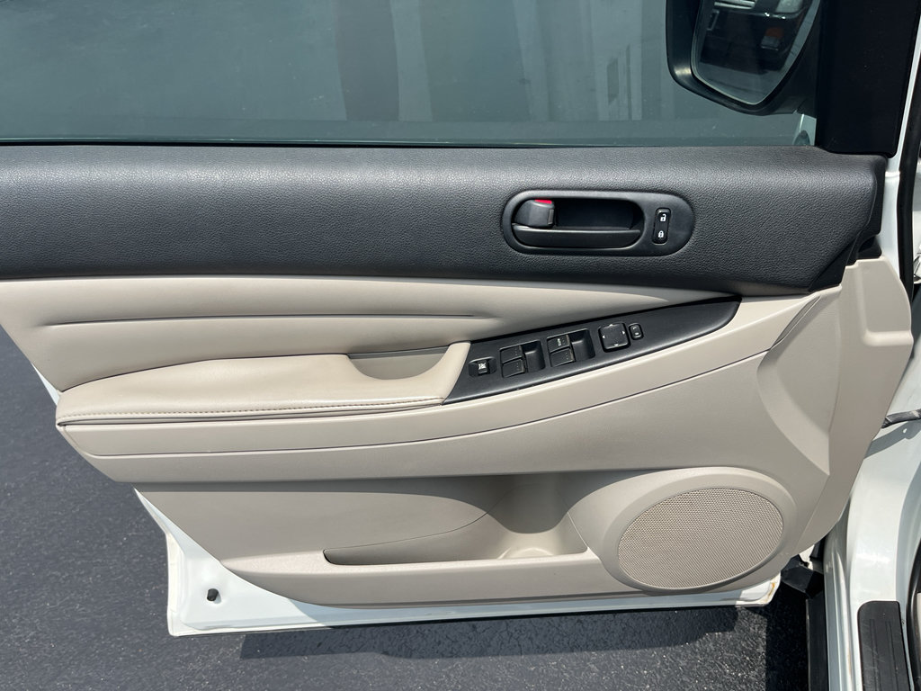 Used 2011 MAZDA CX-7 i SV FWD image 12