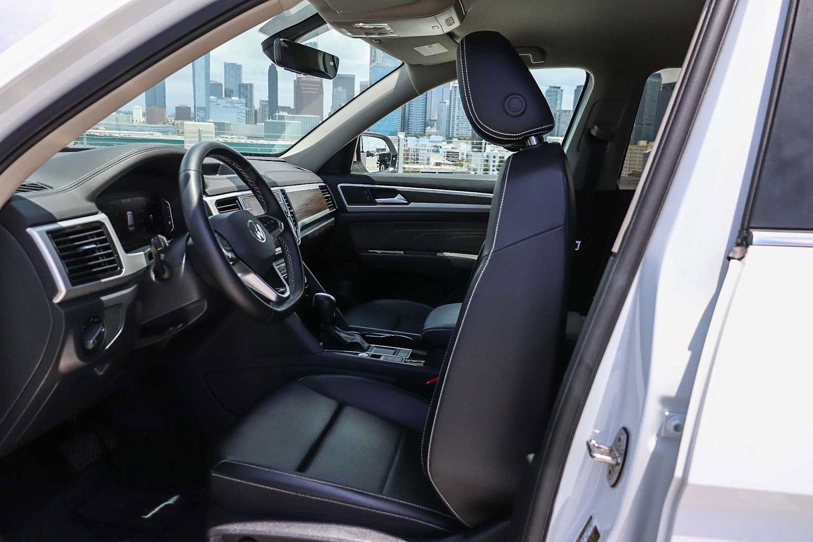 Used 2022 Volkswagen Atlas SE FWD image 17