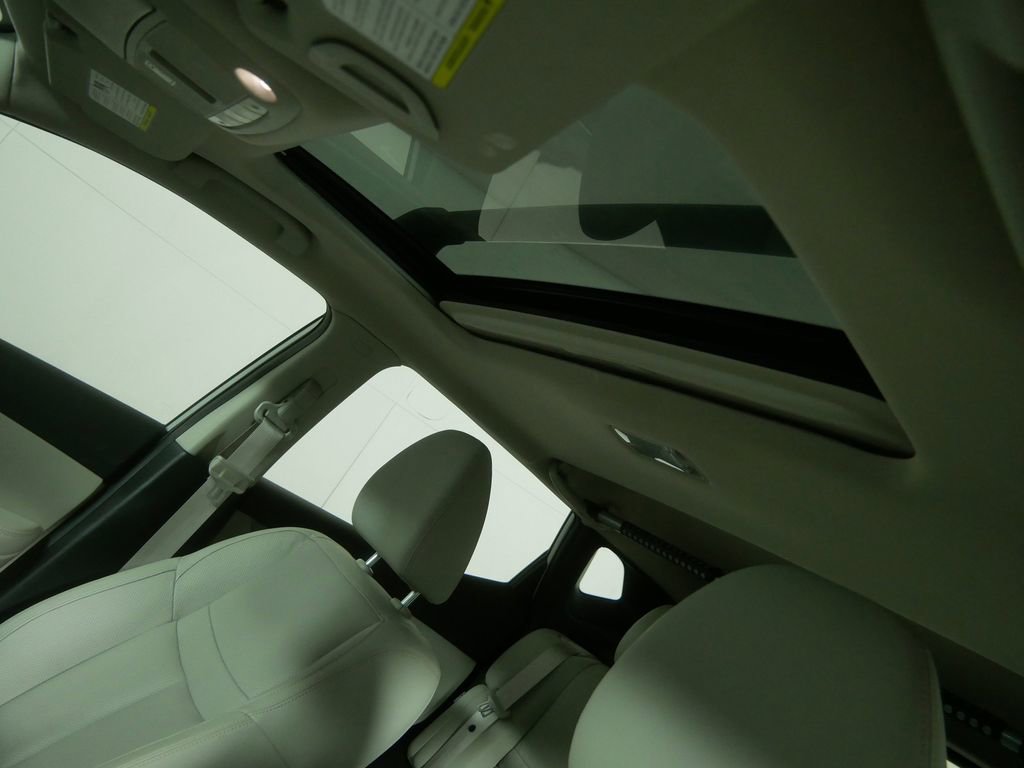 Used 2020 Nissan Rogue Sport SL w/ Premium Package image 12