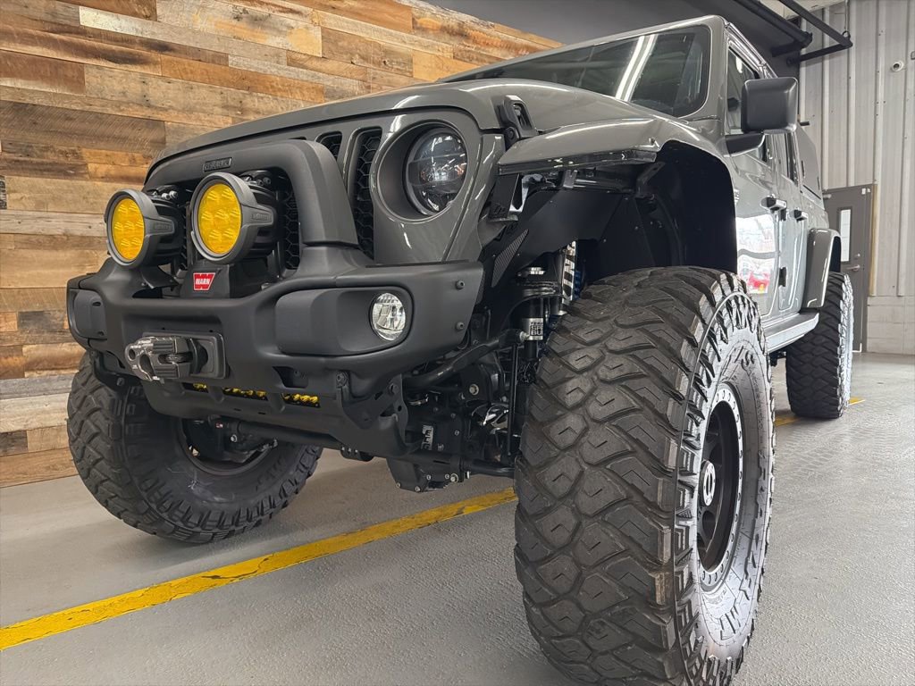 Used 2022 Jeep Gladiator Rubicon w/ LED Lighting Group AWD/4WD image 11