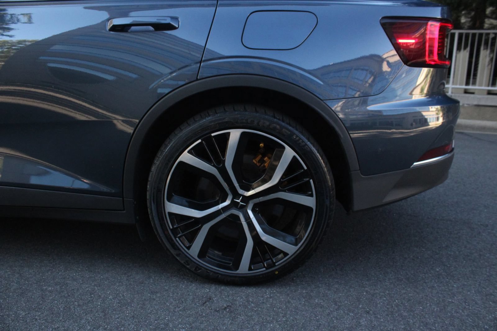 Used 2021 Polestar Polestar 2 w/ Performance Package AWD/4WD image 10