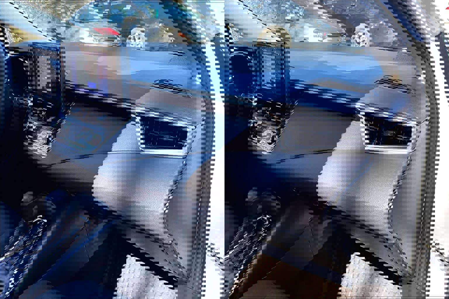 Used 2023 Toyota Corolla LE w/ LE Convenience Package AWD/4WD image 17