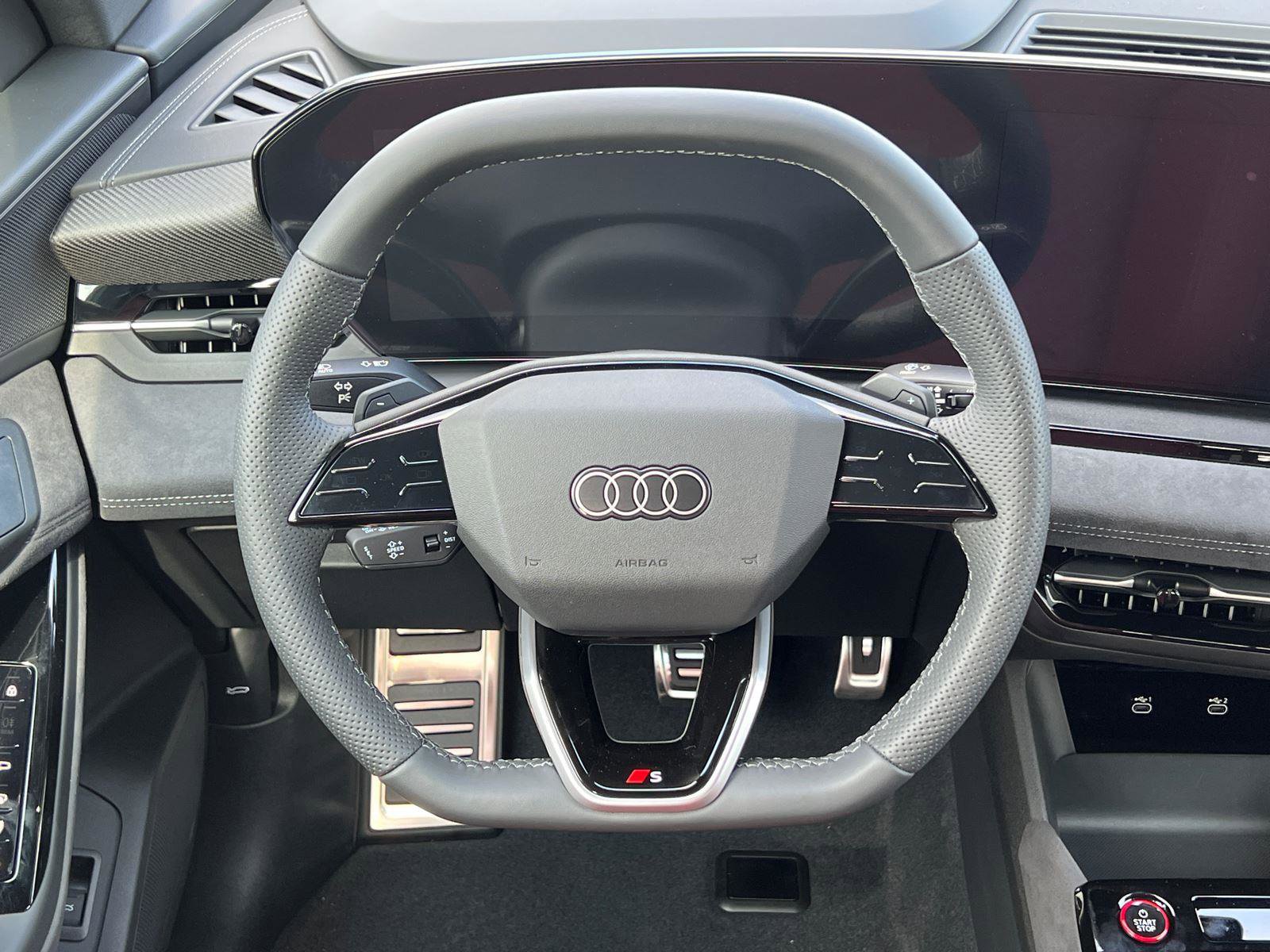 New 2025 Audi SQ6 e-tron Prestige image 17