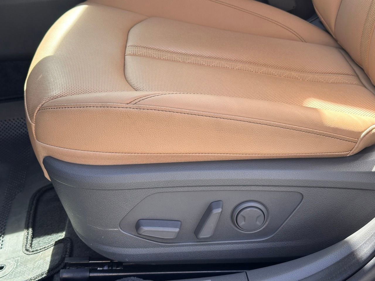 Certified 2025 Hyundai Sonata Limited image 29