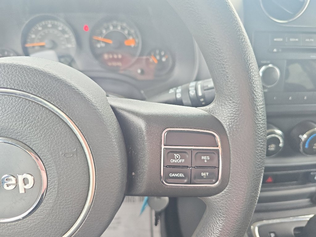 Used 2014 Jeep Patriot Sport image 22