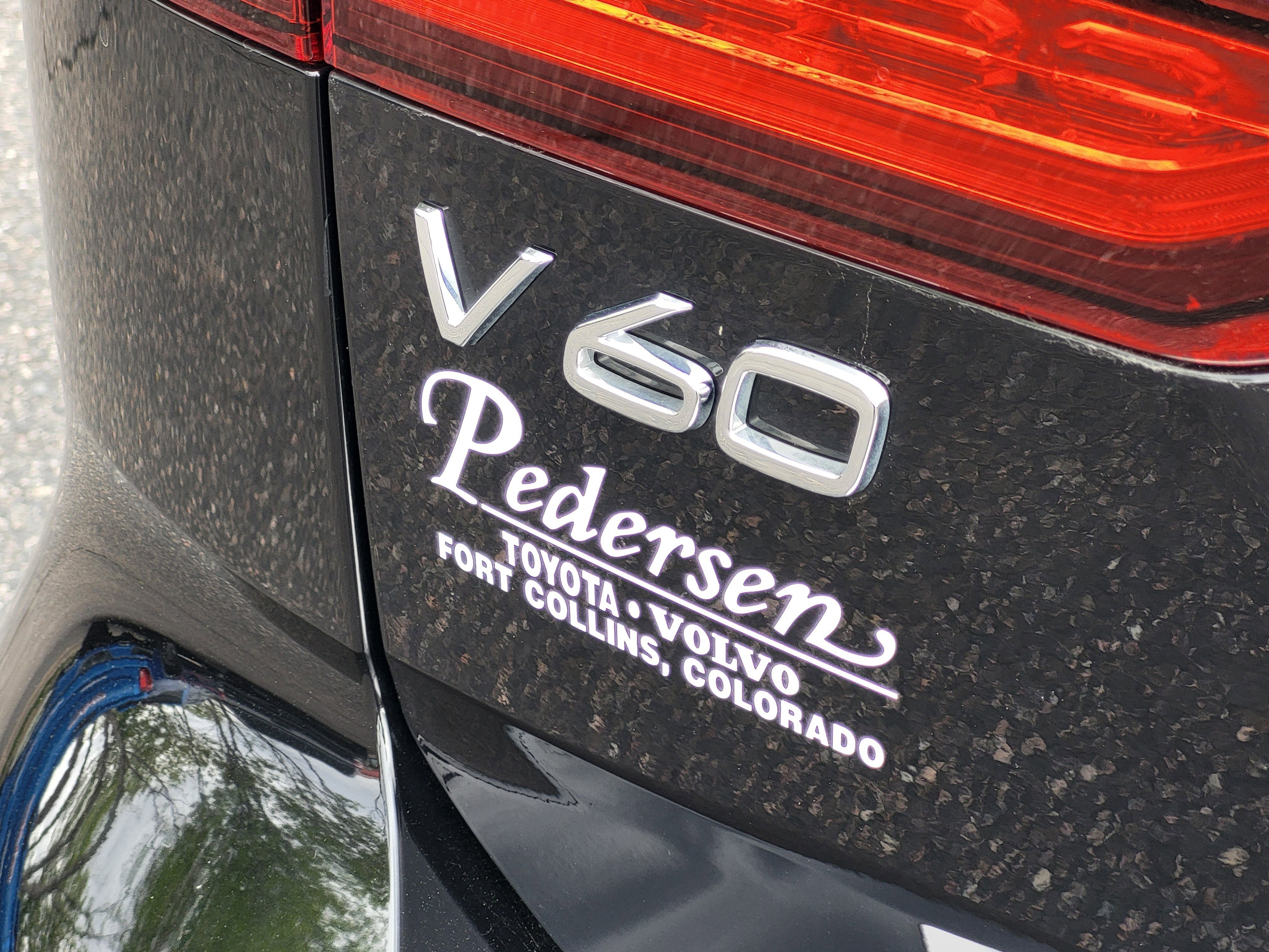 Certified 2024 Volvo V60 B5 Cross Country Plus AWD/4WD image 9