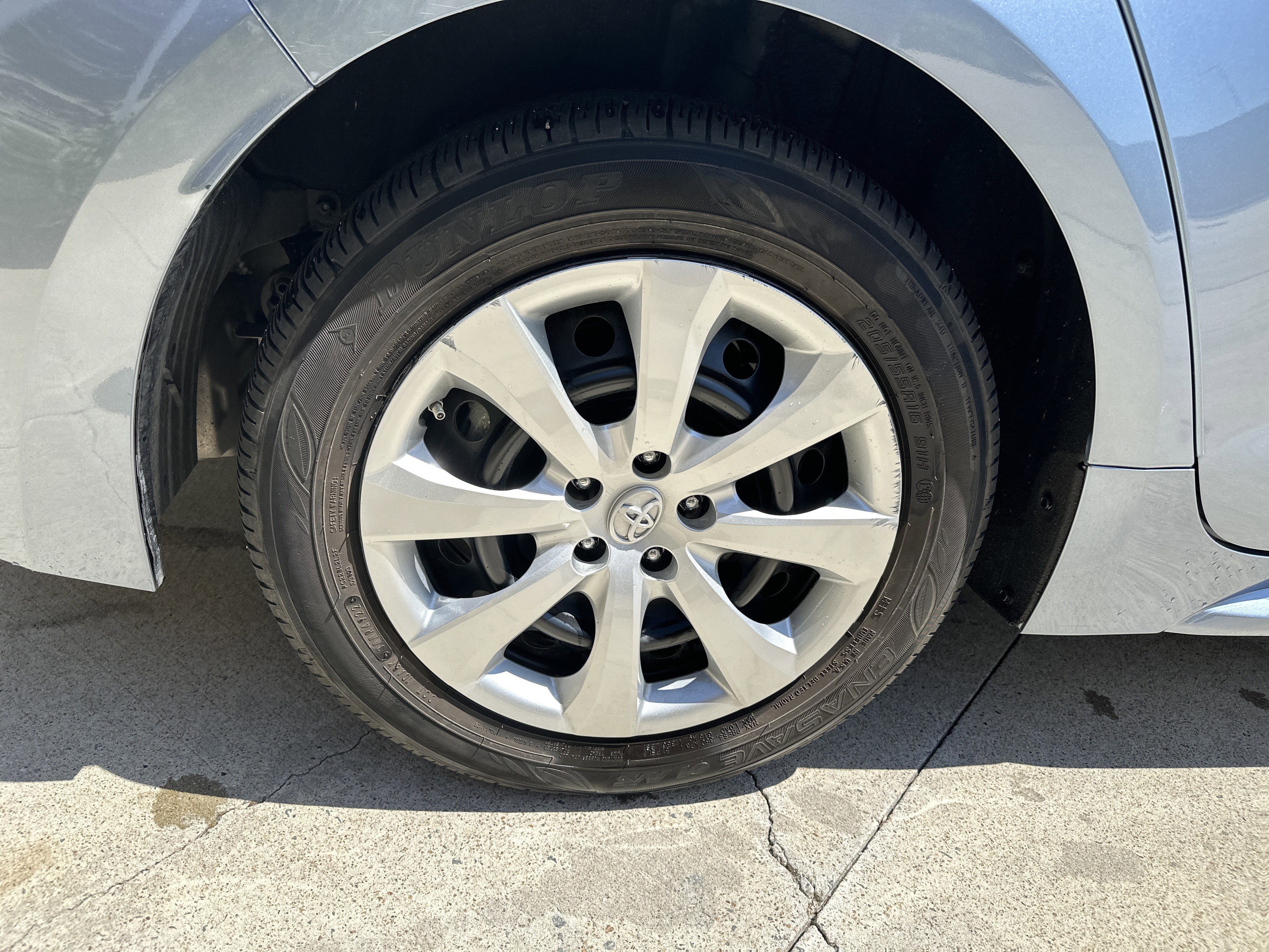 Used 2023 Toyota Corolla LE FWD image 34