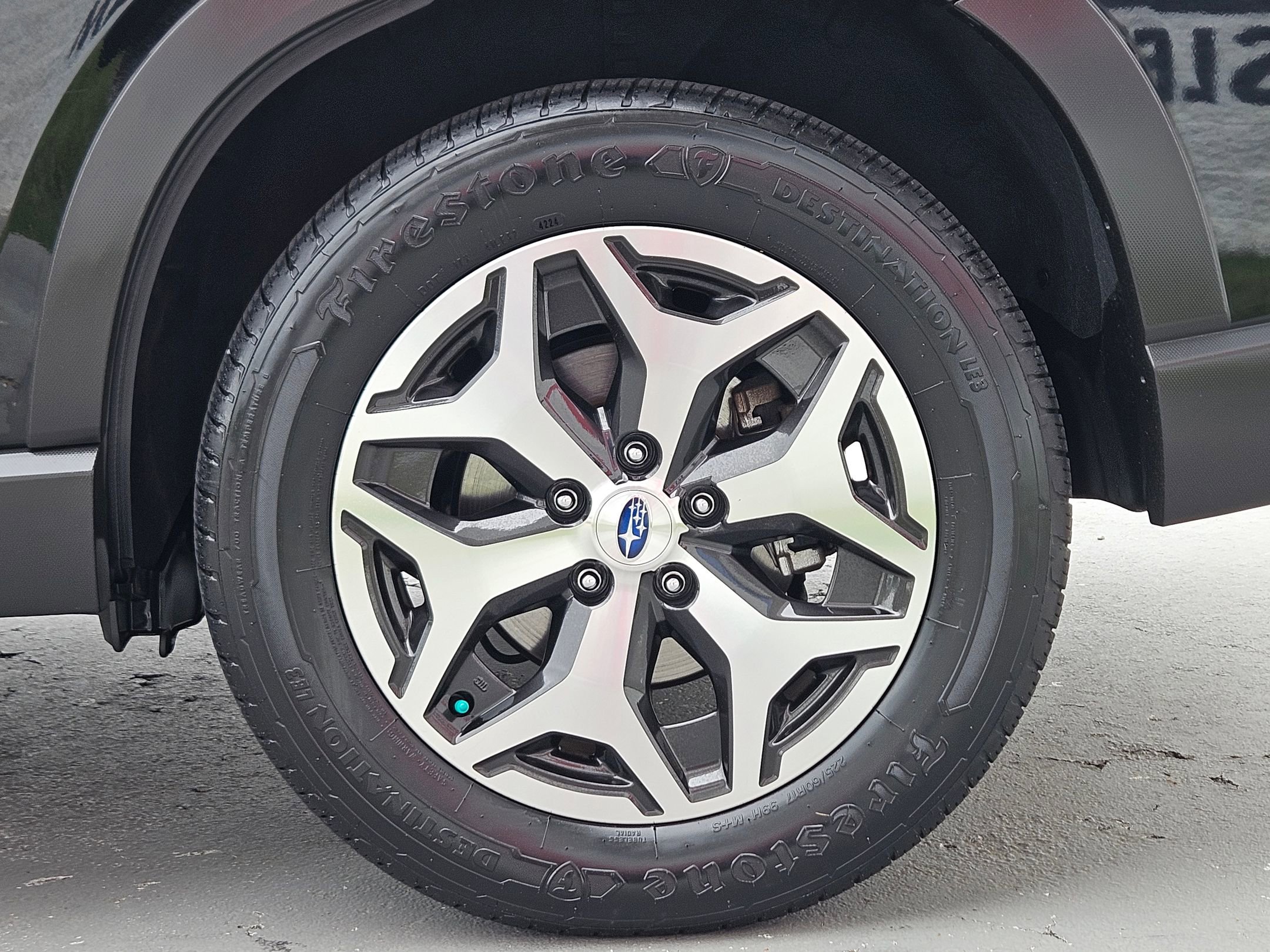 Used 2023 Subaru Forester Premium AWD/4WD image 30