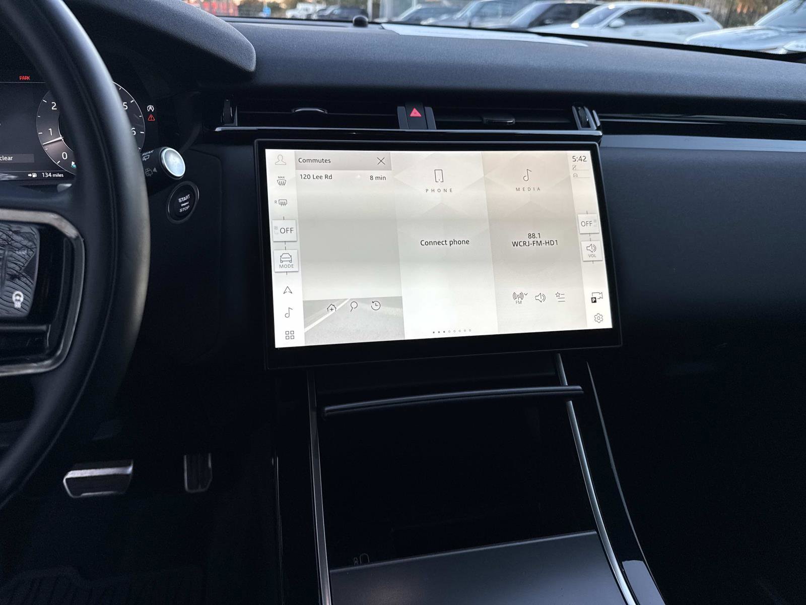 Used 2024 Land Rover Range Rover Velar Dynamic SE image 26